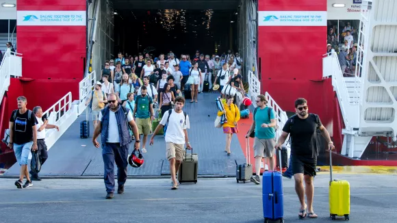 Στην Επιτροπή Ανταγωνισμού τα ακτοπλοϊκά εισιτήρια της… οργής