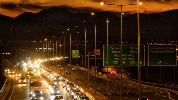 Πότε θα ξανά έχουμε αργία - Τα τριήμερα του 2025