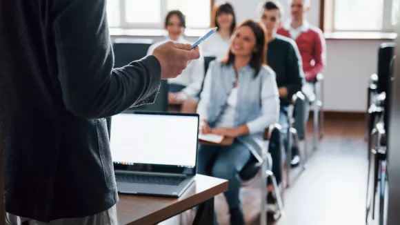 ΔΥΠΑ: Ξεκινά το πρόγραμμα κατάρτισης ανέργων 20-55 ετών 
