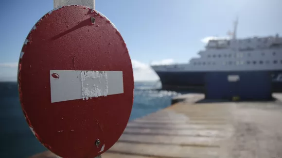 Δεμένα τα πλοία σε Πειραιά, Ραφήνα και Λαύριο λόγω ισχυρών ανέμων