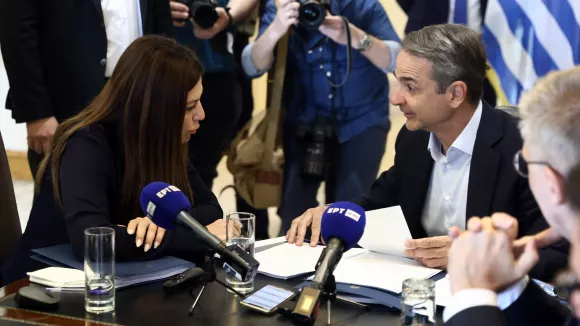 Εξοργισμένοι οι εκπαιδευτικοί με το «τελεσίγραφο» Μητσοτάκη - «Αυταρχισμός και απειλές»