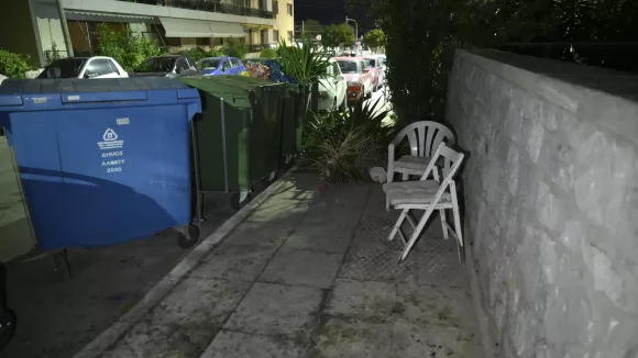 Άλιμος - Εγκαταλελειμμένο βρέφος σε δίπλα σε κάδο: Συνελήφθη η γιαγιά - «Στημένη δουλεία» λέει μάρτυρας