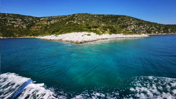 Ο Δήμος Αλοννήσου προσλαμβάνει απόφοιτους λυκείου και γυμνασίου