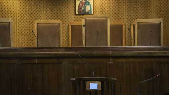 Γραπτός ΕΣΔΙ: Μόνιμοι σε Δικαστήρια και με απολυτήριο λυκείου - Τα SoS
