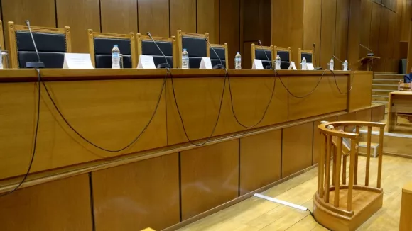 dikastiria-diagonismos