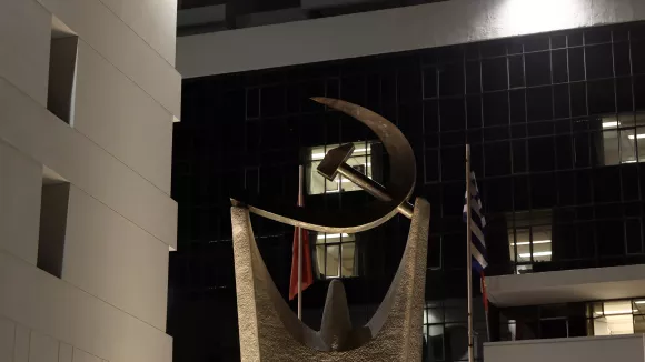 ΚΚΕ για τον βομβαρδισμό του σκάφους που μετέφερε βοήθεια στη Γάζα: «Το Ισραήλ δε διστάζει μπροστά σε κανένα έγκλημα»