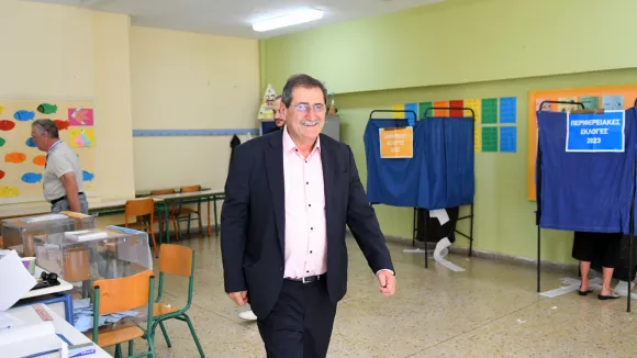 Τροχαίο για τον δήμαρχο Πάτρας Κώστα Πελετίδη - Συγκρούστηκε με ΚΤΕΛ