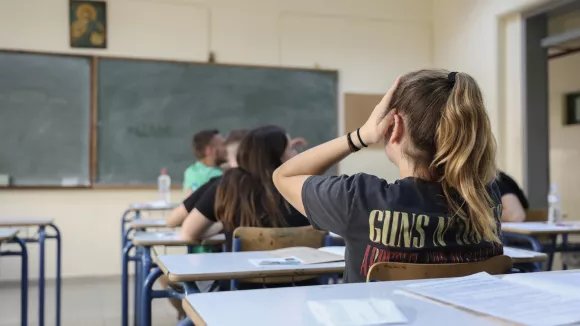 Πρωινό «χάος στα λύκεια - Κατέρρευσε η Τράπεζα Θεμάτων