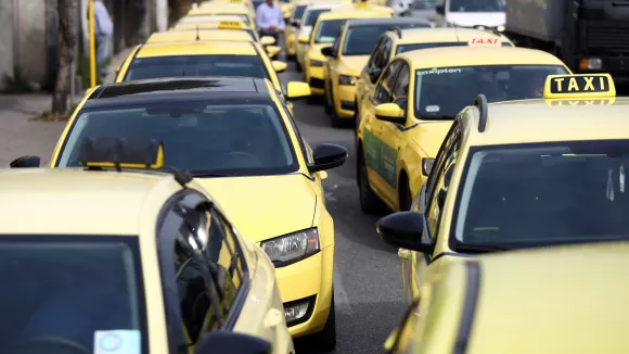 Χωρίς ταξί σήμερα και αύριο η Αθήνα - 48ωρη απεργία