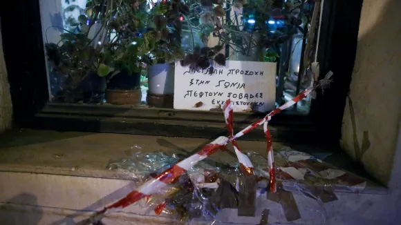 Πάτρα: «Έβρεξε» πάλι σοβάδες - Περιστατικό και στον Πύργο