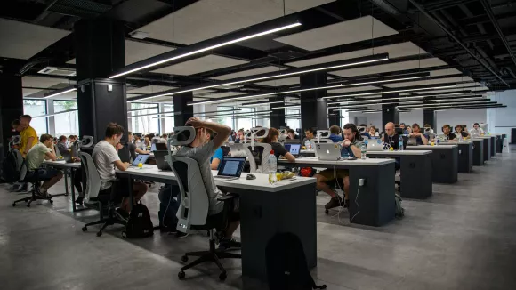 Δημόσιο: Άνοιξαν 958 θέσεις εργασίας για όλους