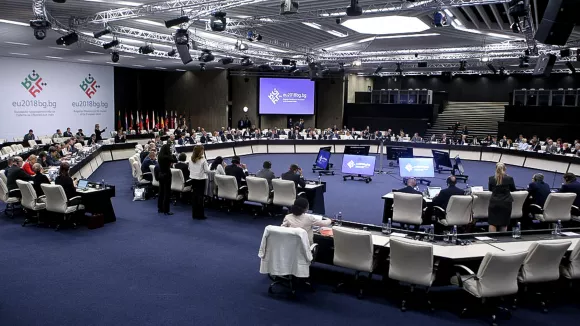 Μόνιμες προσλήψεις με μισθό +4.600 ευρώ στην Ευρώπη - Κάνατε αίτηση;