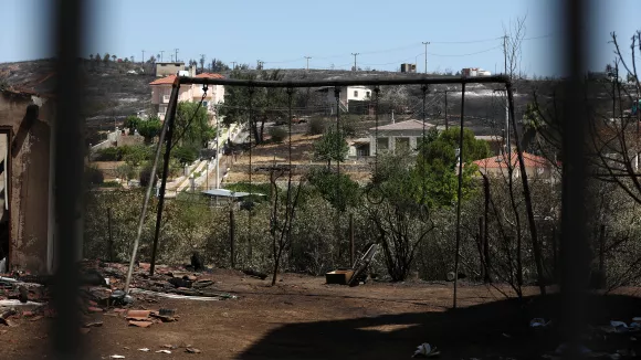 Φωτιά στο Κρυονέρι: Πού αποκαταστάθηκε η κυκλοφορία