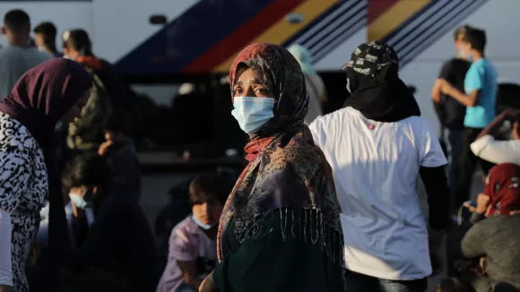 Χωρίς σχέδιο υποδοχής: Μετακινούν μετανάστες από πόλη σε πόλη στην Κρήτη