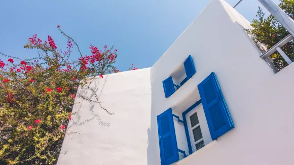 Δείτε με ένα κλικ 100 + 2 θέσεις εργασίας σε πανέμορφα νησιά της Ελλάδας