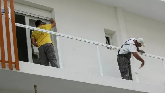 Αδειοδωρόσημο Αυγούστου: Πότε θα καταβληθεί στους εργατοτεχνίτες οικοδόμους