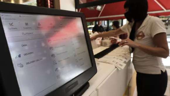 Καύσωνας: Παύση εργασιών αύριο από τις 11:00 - Ποιούς αφορά