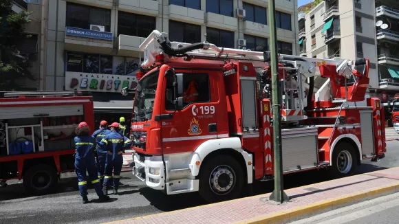 Συναγερμός για νέα απάτη: Παριστάνουν πυροσβέστες για να αποσπούν χρήματα