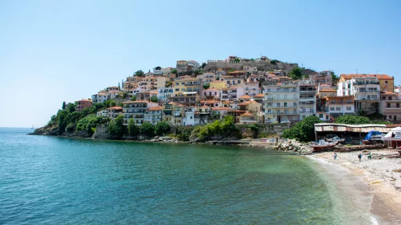 Ρωτήσαμε το ChatGPT πώς θα πάμε διακοπές χωρίς... δάνειο Οι 8 οικονομικοί προορισμοί που προτείνει