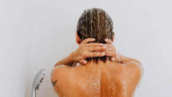 Shower - ντουζ