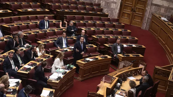 Ψηφοφορία για ΟΠΕΚΕΠΕ: Καταιγισμός καταγγελιών από την αντιπολίτευση για την επιστολική ψήφο