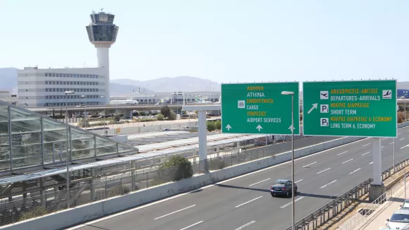 Παράνομη η στάση εργασίας των ΕΕΚ - Κανονικά οι πτήσεις την Πέμπτη