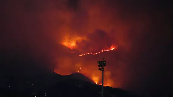 Κίνδυνος πυρκαγιάς: Σε πορτοκαλί συναγερμό οκτώ περιφέρειες αύριο
