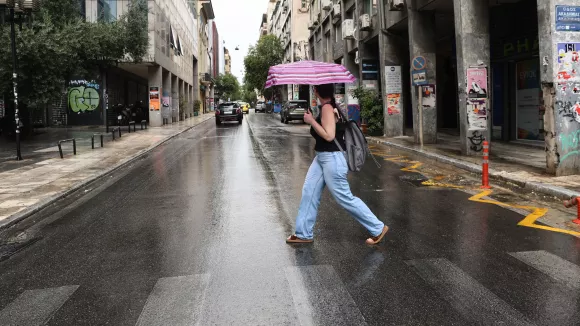 Καιρός: Βροχές και καταιγίδες σήμερα στη χώρα - Στους 36°C ο υδράργυρος