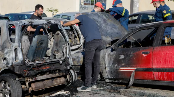 Πυρκαγιά στην Αχαΐα: Κάηκαν 550 αυτοκίνητα της ΑΑΔΕ