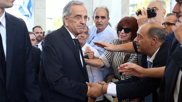 Σε κλίμα οδύνης το τελευταίο «αντίο» στην κόρη του Αντώνη Σαμαρά, Λένα