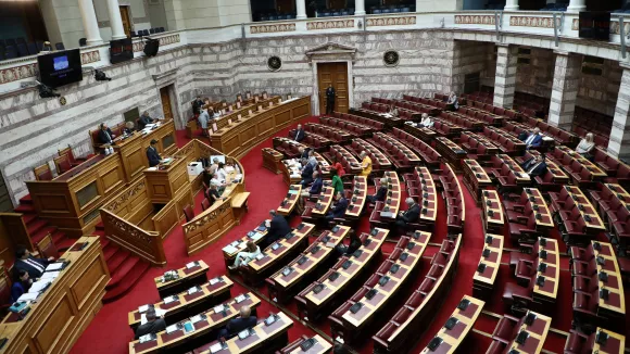 Βουλή: Στην Ολομέλεια το νέο πειθαρχικό δίκαιο δημοσίων υπαλλήλων