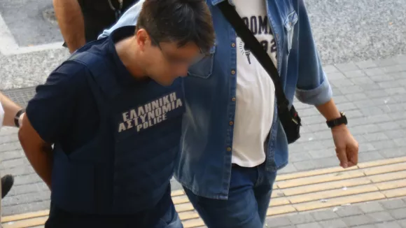 Θεσσαλονίκη: «Συναισθηματικά διαταραγμένος» ο αδερφοκτόνος - Απολογείται σήμερα
