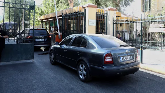«Φακελάκι» στο Ιπποκράτειο: Αναβλήθηκε η δίκη του διευθυντή καρδιοχειρουργικής