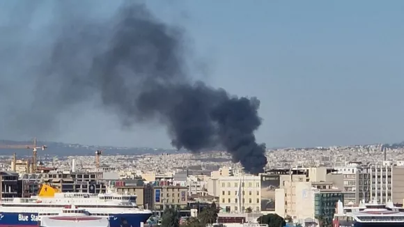 Μεγάλη φωτιά τώρα στου Ρέντη