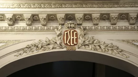 Επιστολή ΓΣΕΕ προς Κεραμέως: «Το εργασιακό νομοσχέδιο κανονικοποιεί το 13ωρο»