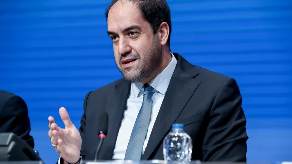 Νέο μισθολόγιο ένστoλων: Αύξηση περίπου 110 ευρώ τον μήνα