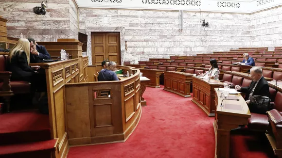 Βουλή - Νομοσχέδιο για το μεταναστευτικό: Ξεκίνησε η συζήτηση