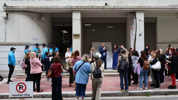 Νοσοκομεία: Σε στάση εργασίας σήμερα οι τραυματιοφορείς