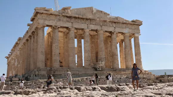 ΔΝΤ: Σταθερή ανάπτυξη 2% για την Ελλάδα μέχρι το 2026