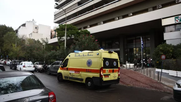 Πειραιάς: Τρεις ανήλικοι κατέληξαν στο νοσοκομείο μετά από κατανάλωση αλκοόλ