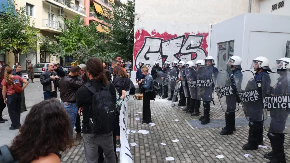 ΟΙΕΛΕ για επεισόδια σε συγκέντρωση εκπαιδευτικών: «Τουλάχιστον 20 παιδιά μεταφέρθηκαν σε νοσοκομεία»
