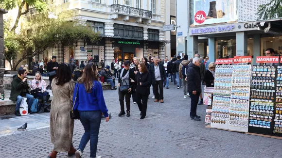 Ανοικτά μαγαζιά