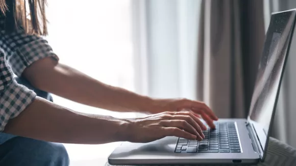 Άνοιξε το TaxCalc: Δείτε τις φοροελαφρύνσεις και τις αυξήσεις στον μισθό σας