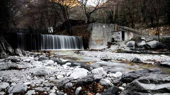 Λουτρά Πόζαρ