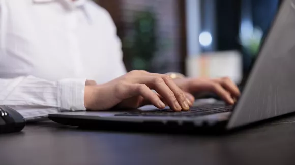 Νόμος Κεραμέως: Οι παραιτήσεις γίνονται αποκλειστικά ψηφιακά - Τι φέρνει το «ΕΡΓΑΝΗ ΙΙ»