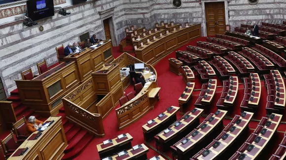 Βουλή: Στην Ολομέλεια σήμερα το εργασιακό νομοσχέδιο για το 13ωρο