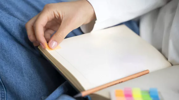 Αναπληρωτές: Δρομολογείται το νέο μηνιαίο επίδομα των 150 ευρώ