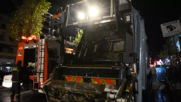 Θεσσαλονίκη: Υπάλληλος καθαριότητας έπεσε από απορριμματοφόρο