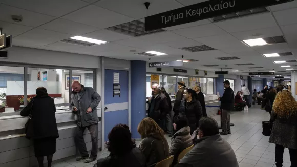 Εφορία: Σε ποιους «χτυπά την πόρτα» πριν το τέλος του έτους