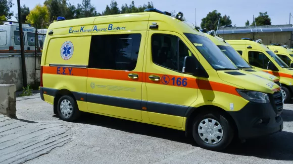 ΕΚΑΒ - Ασθενοφόρο